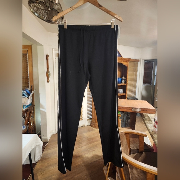 Zena Sport Other - Zena Sport Straight Leg Black Track Pants With White Seam Piping - Size Medium